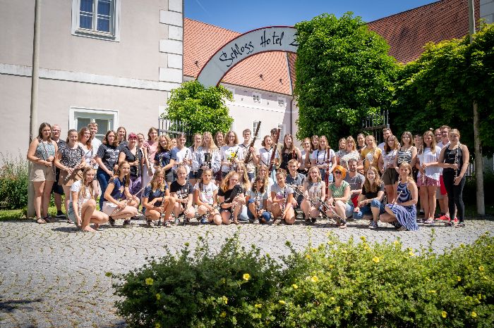 2022_Holz_2_Gruppenfotos(1_von_17)_(12).jpg