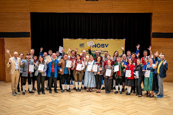 Dirigierausbildung_zweite_Runde_(31_von_38).jpg